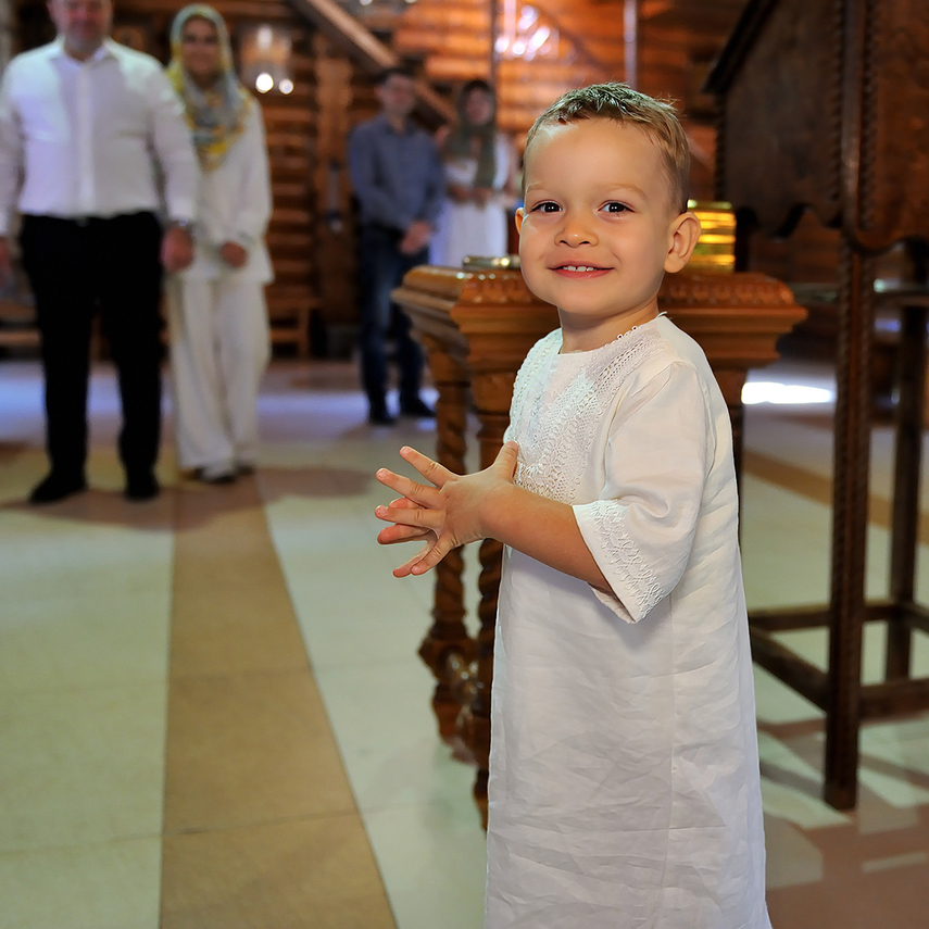 Крещение в Покровском храме в Ясеневе